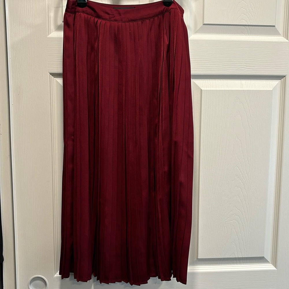 ‼️SOLD‼️Pleated Skirt